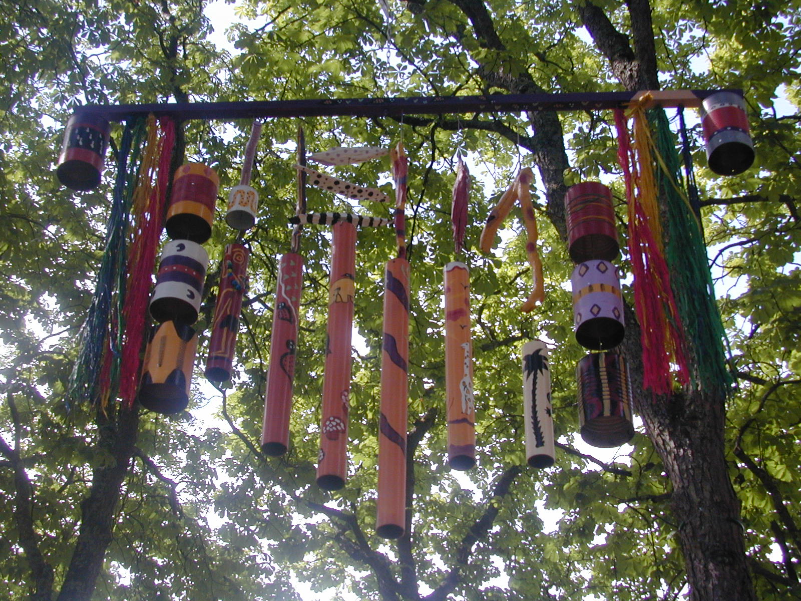 Mobiles-à-Semur-en-Auxois-2003