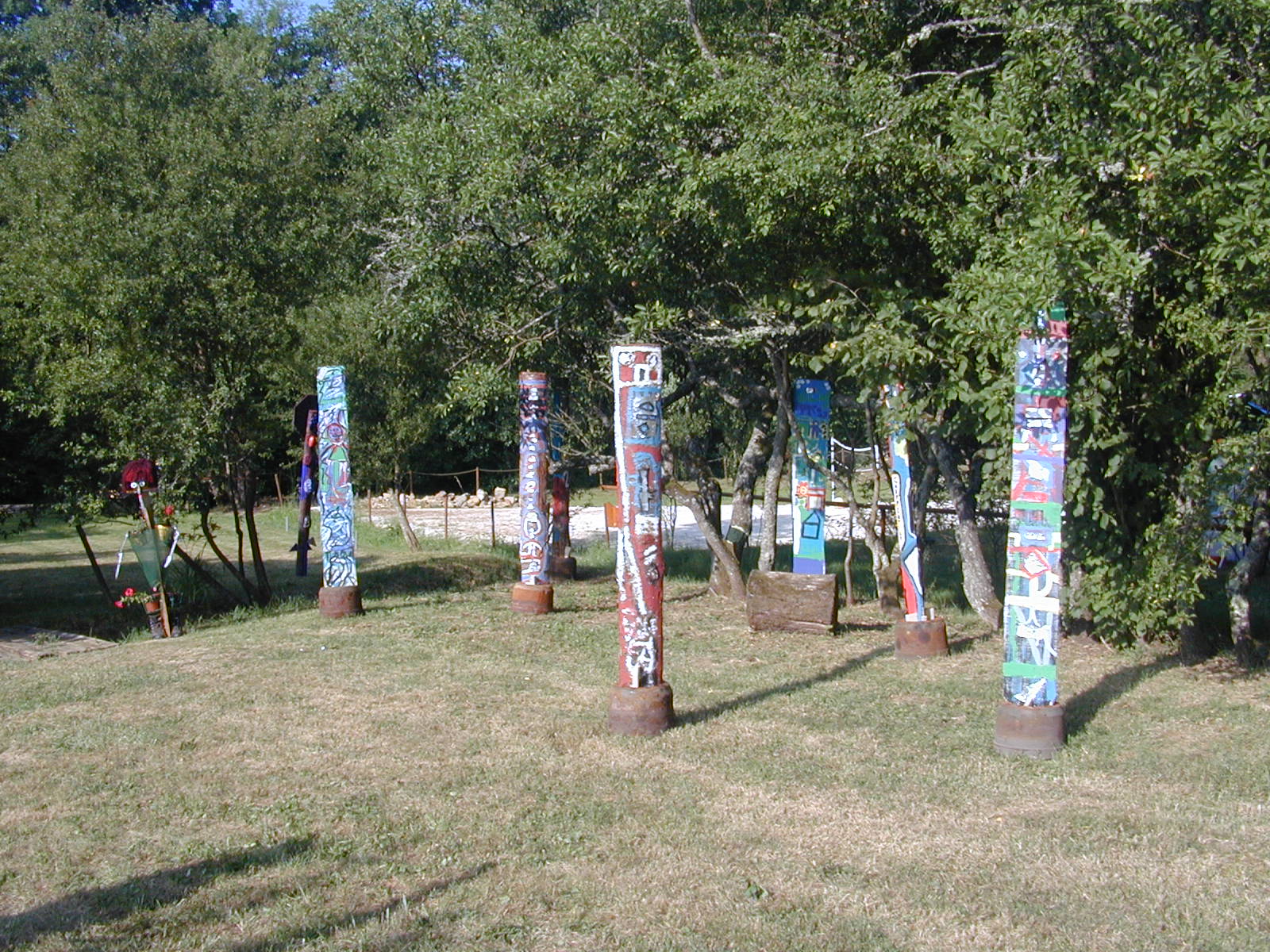 totem à nolay en 2002